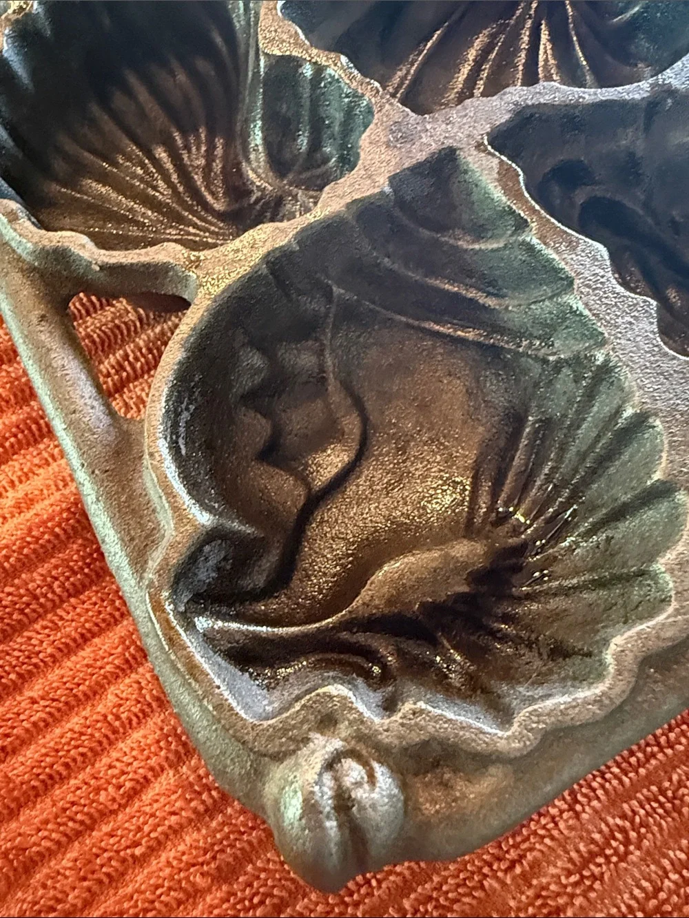 John Wright co cast iron mold